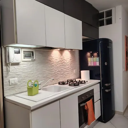 Casa Monica * باري